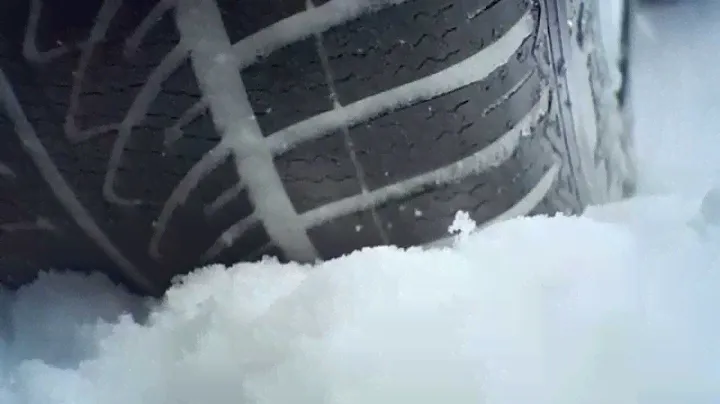 Goodyear Ultragrip 8 Performance - Winterband